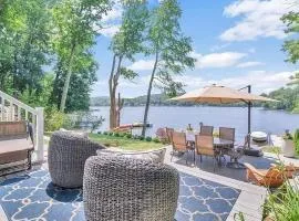Lakeside Haven, Tranquil Waters