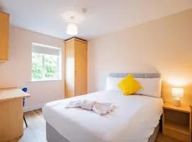 Limerick City 4 Bed Apartment - Perfect for 5 Guests