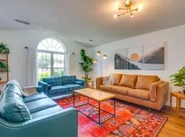 Community Pool / Close to Downtown Greenville