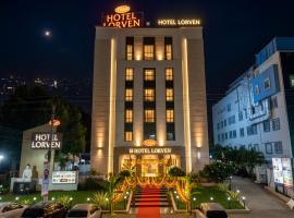 Hotel Casa Lorven Near Golf Course，位于维沙卡帕特南的酒店