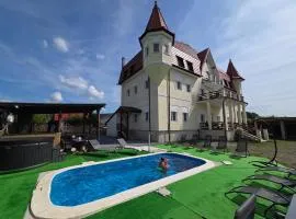 Castle Csányi