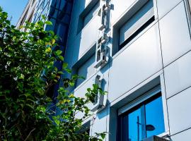 Hotel SPA GBC Avenida Pontevedra，位于庞特维德拉的酒店