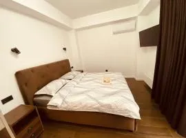 Jet Hotel
