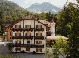Hotel Chalet Corso，位于圣维吉利奥的酒店
