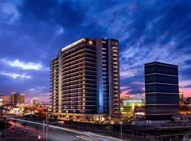 RIHGA Royal Resort Okinawa Chatan，位于北谷町的酒店