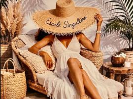 Escale Singulière - Balnéo, patio et confort 4 étoiles，位于塞特港的酒店