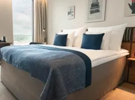 Quality Hotel The Book