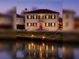 Villa Veneta facing the Brenta river, 30 minutes from Venice