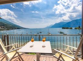 Ambienthotel Spiaggia，位于马尔切西内的酒店