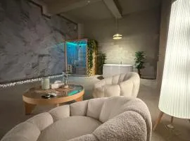 BREATH47SPA - Private Spa Suite White Jacuzzi & Sauna in Marbella