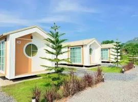 ปลายนา ผาม่าน รีสอร์ท-Plaiina Phaman Resort