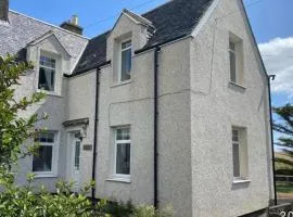 Victorian Schoolhouse nc500 3 Bed Parking
