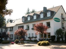 Hotel Wilhelmshöhe Auderath，位于Auderath的旅馆