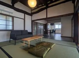 Traditional home over 150 years old, private standalone house, private rural experience Nakagawara Residence, Pongee