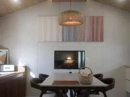 스테이근처, Stay Geuncheo, Cozy Private House Near Jeju Airport, Stone Walls, Soaking Tub & Hotel Bedding