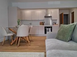 Spacious Modern Apartment at The Market Place