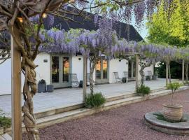 Wisteria Österlen，位于锡姆里斯港的酒店