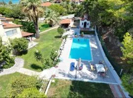 Posidi pool apartment