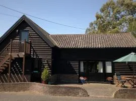 Paddock Barn ~ Short & Long term stay, pets welcome ~ Woodbridge, Framlingham ar