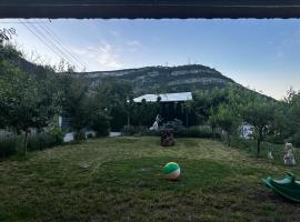 Mountain Panorama Garden BBQ ECO，位于舒门的酒店