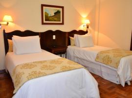 Hotel Glória Resort & Convention，位于卡尚布的酒店