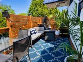 Le Wolfe - 2 Bedrooms - 2 min Falls - Free Parking