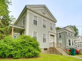 Walk to Lake Ontario, Shops & Eats! Charming Home