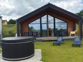 Sea View House with Sauna & Hot Tub for 8，位于Augustenborg的酒店