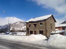 Hotel La Campanona，位于Villager de Laciana的酒店
