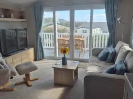 2 x cabin retreat in Coldingham