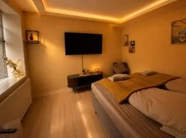 4SEASONS - Amber Spring Suite