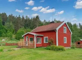 Gorgeous Home In Aneby With Wifi