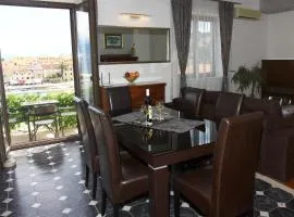 Apartments Romana