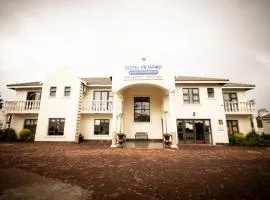 OR坦博机场酒店