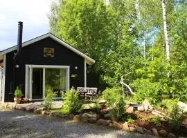 Schwedisches Waldcottage Fluss & Wanderwege