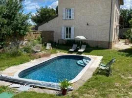 Le Clos 1003