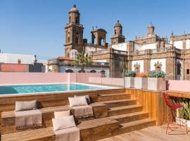 VEINTIUNO Emblematic Hotels by Airnest，位于大加那利岛拉斯帕尔马斯的酒店