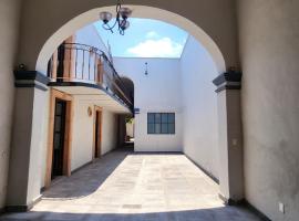 Hotel Casa Valeria Querétaro Centro historico，位于克雷塔罗的酒店