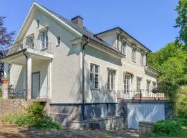 4 Bedroom Stunning Home In Borghamn