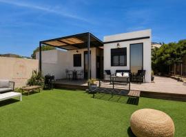 Sea & Desert Retreat，位于阿拉德的酒店