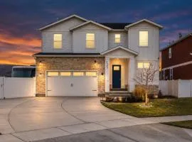 Timpanogos View Retreat with RV Parking Pad