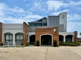KYP Hotel โรงแรมขุนยูวเพลส