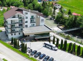 Azuga Ski & Bike Resort，位于阿祖加的酒店