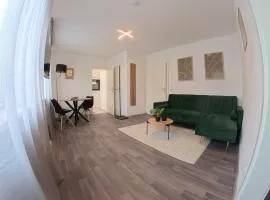 2-Zimmer Wohnung - 600 Meter zur S-Bahn - 18 Min zum München Hbf - Parkplatz & WLAN