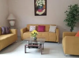 Gated house with garden and pool Mérida