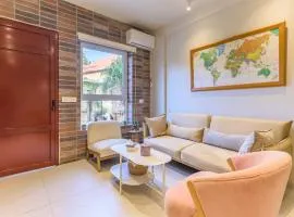 Happy Cactus 1BR Apartment In Batroun Souks