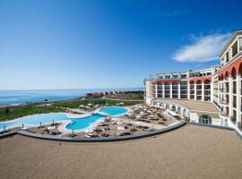 Lighthouse Golf & Spa Hotel - Mineral Pools, Premium All Inclusive, SPA & Beach Access, Free Parking，位于巴尔奇克的酒店