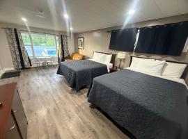 Nites Inn Motel，位于康沃尔的酒店