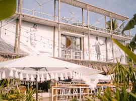 Happiness Hostel Siargao，位于卢纳将军城的酒店
