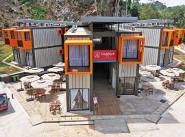 ClubRock Perlis Signature Hotel，位于Kaki Bukit的酒店
